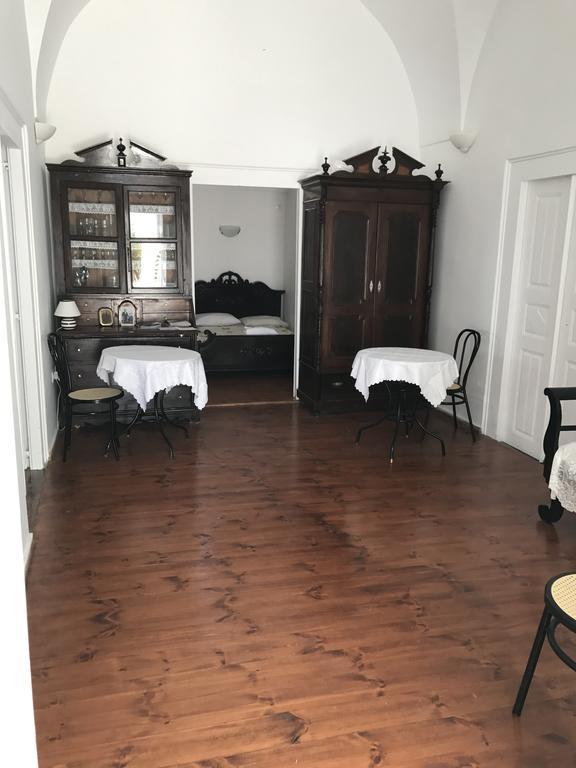 Marcos Rooms Иа Екстериор снимка